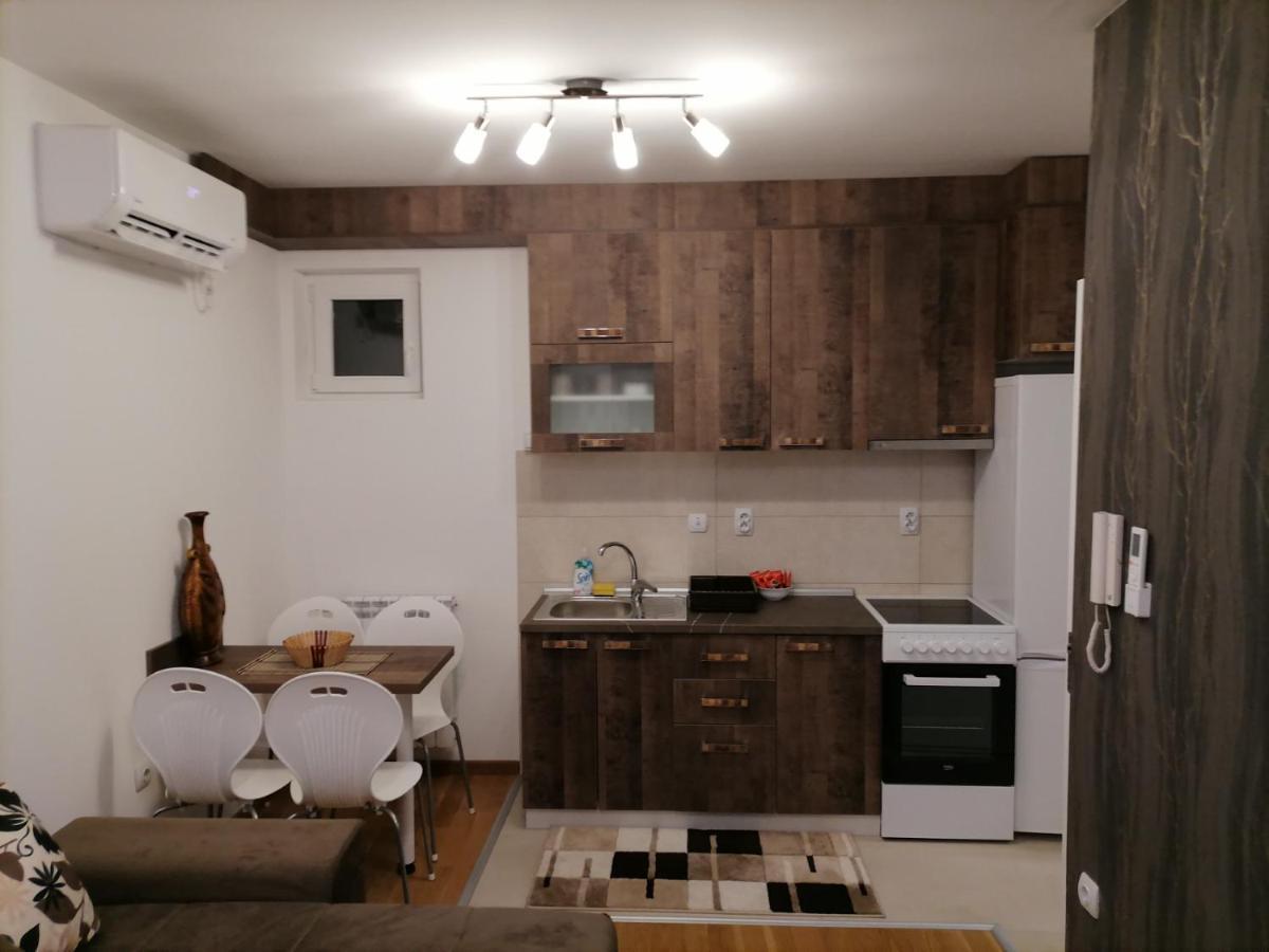 Apartman Ana Nis Bagian luar foto