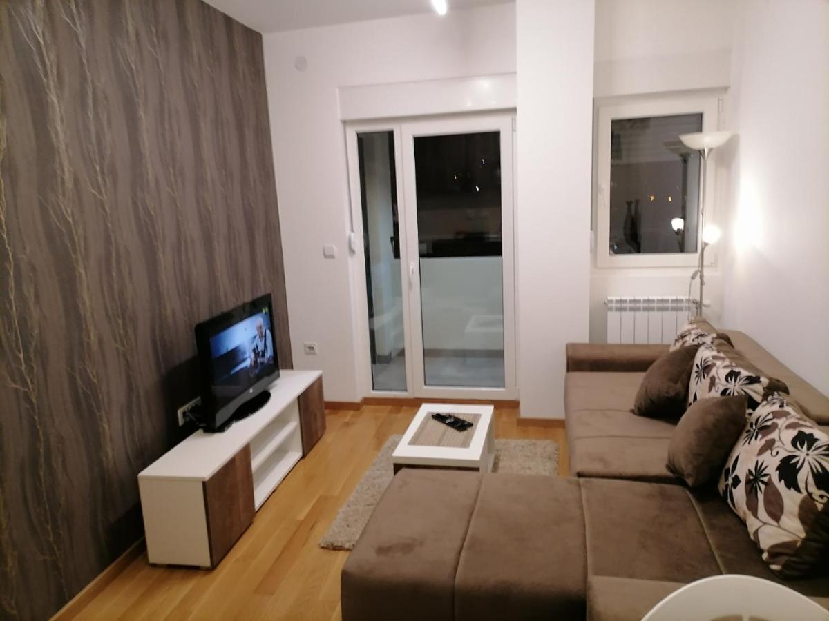 Apartman Ana Nis Bagian luar foto